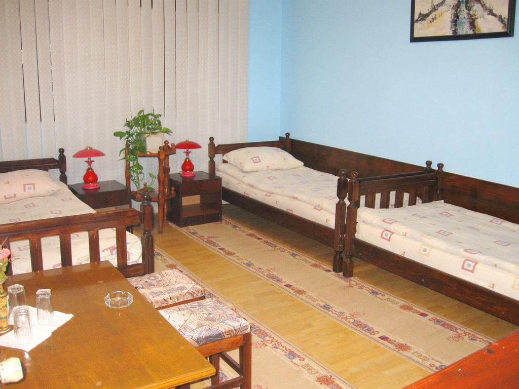 Amfora Rooms Caribrod Dimitrovgrad Room photo